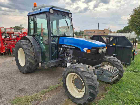 Trattore NEW HOLLAND mod. TNF 90