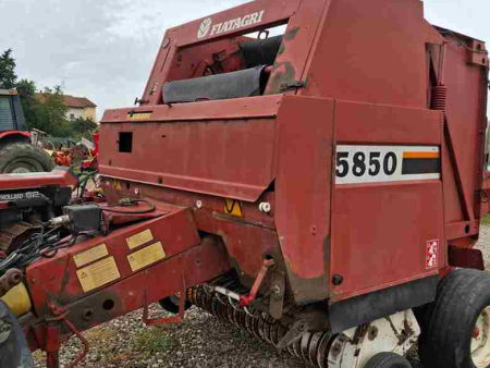 Rotopressa FIATAGRI mod. 5850