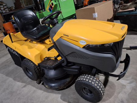 Trattorino rasaerba modello STIGA 7-102 TCNS HYDRO