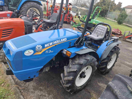 Trattore NEW HOLLAND mod. TI3.40
