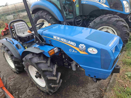 Trattore NEW HOLLAND mod. TI3.40