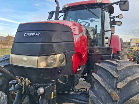 Trattore CASE IH mod. PUMA 215