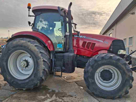 Trattore CASE IH mod. PUMA 215