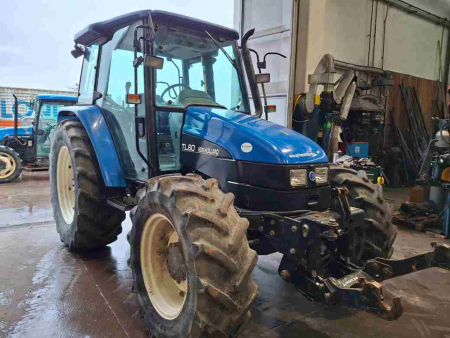 Trattore NEW HOLLAND mod. TL 80