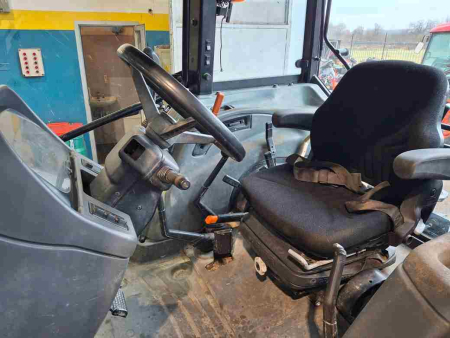 Trattore NEW HOLLAND mod. TL 80